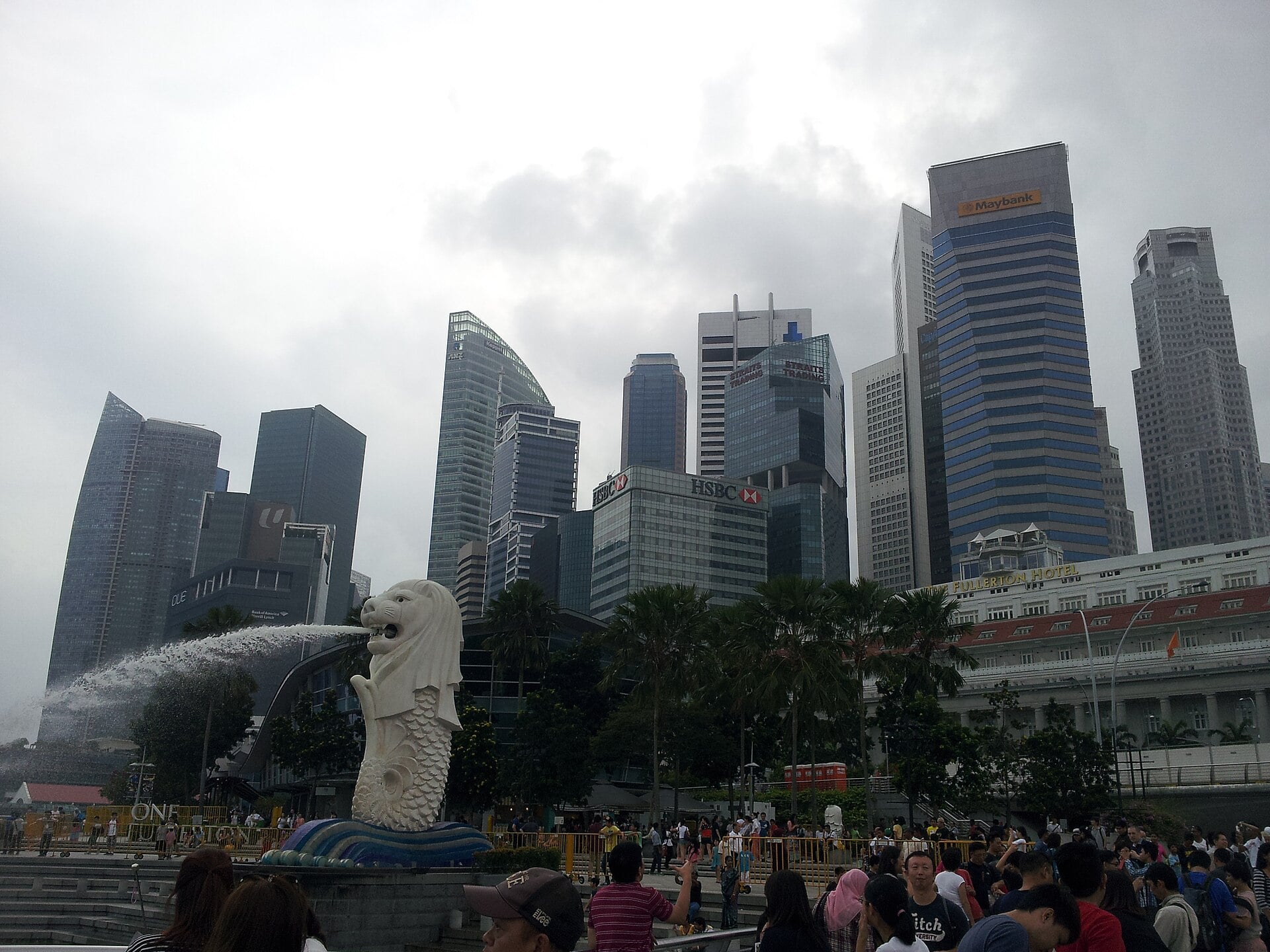 Singapore > efficiency meets luxury
